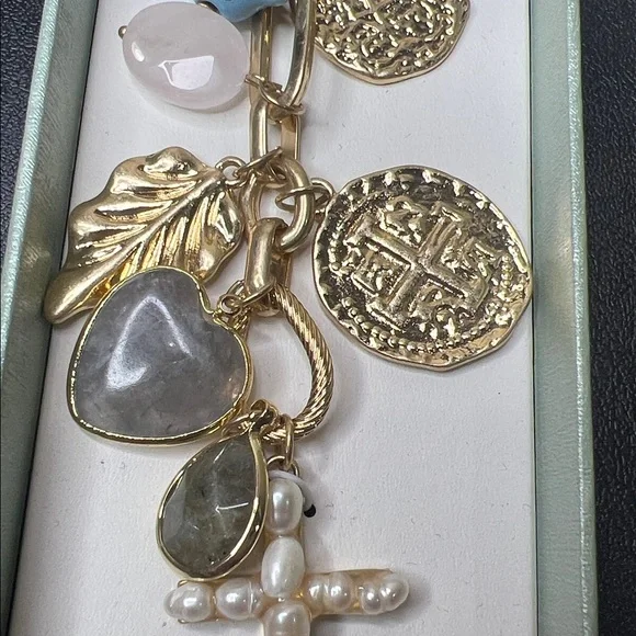 Atterri | Freshwater Pearl Semi Precious Stone Faith Prayer🙏🏽Inspired Bag Charm - Picture 5 of 9